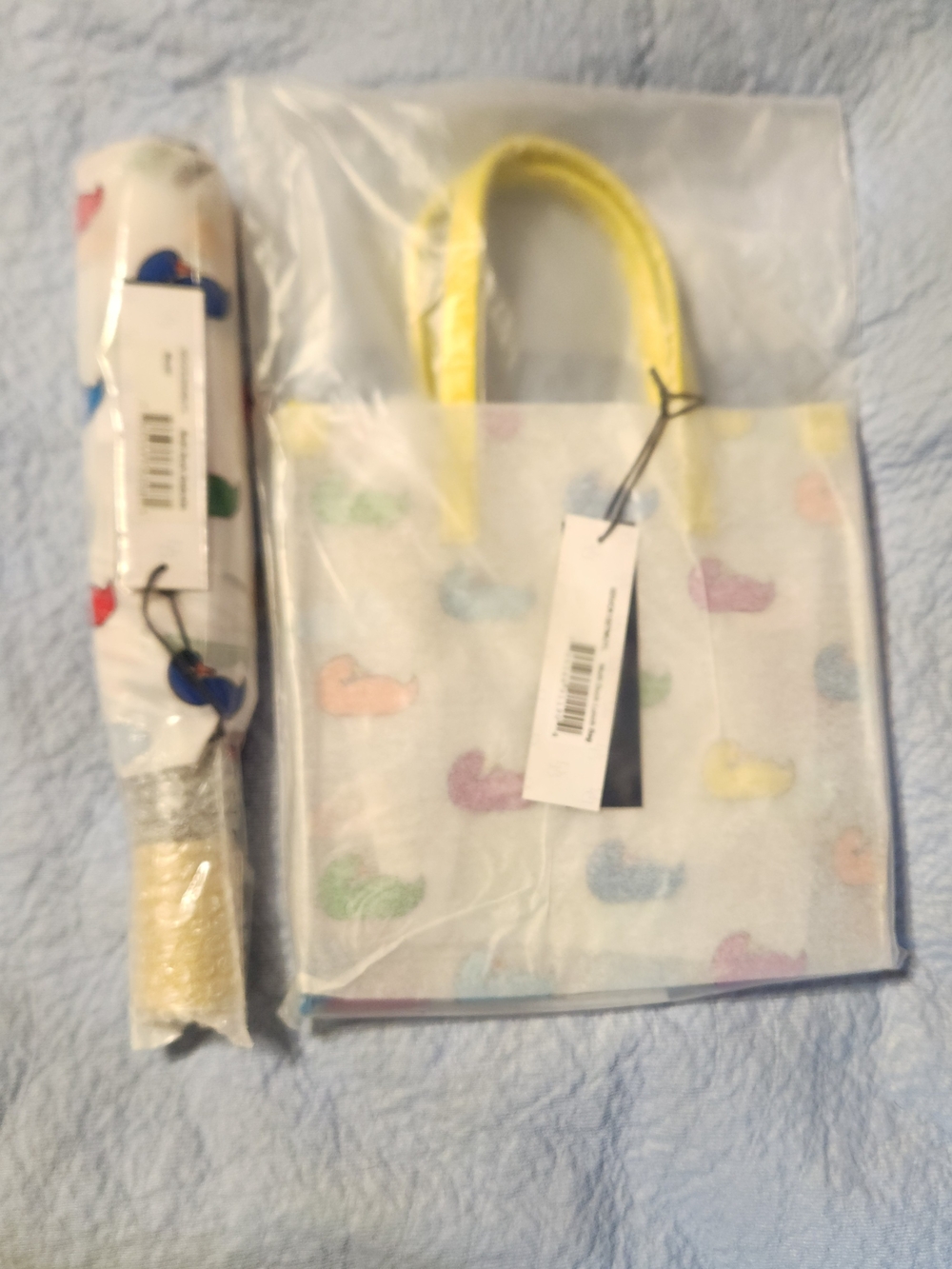 Dooney&Bourke Clear Duck Print Bag And Umbrella